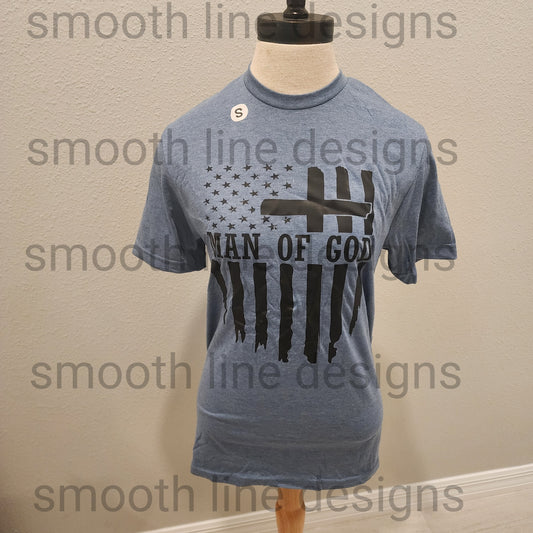 Show your love for faith and country with this "USA Flag Man of God" t-shirt! This Christian-inspired shirt combines your belief in Jesus with pride for the USA. Made from soft, comfortable fabric, it's perfect for daily wear, church gatherings, or casual outings.